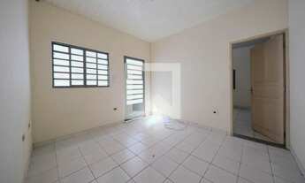 Imagem 2: Casa à Venda - Vila Guilhermina, 2 Quartos, 244 m2