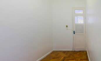 Imagem 3: Apartamento para venda tem 70 m² com 2 quartos em Catete - Rio de Janeiro - RJ