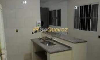 Imagem 2: DE QUEIROZ. IMÓVEL ESPAÇOSO COM MAIS DE 01 CASA! OPORTUNIDADE PARA RENDA E MORADIA! CONFIR