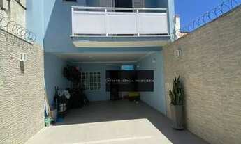 Imagem 2: Maravilhoso Sobrado com 03 suites + 04 vagas com móveis planejados em todos os ambientes n