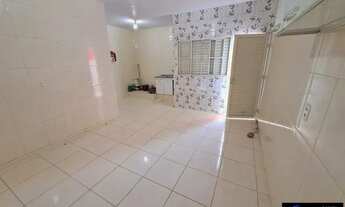 Imagem 4: Chalé em Caldas Novas com 4 quartos, varanda, sol da manhã, excelente localização