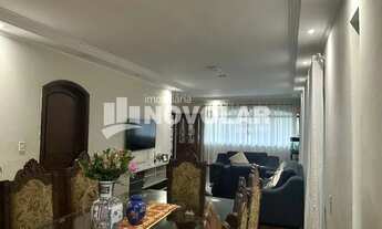 Imagem 3: Sobrado de Luxo com 3 Suítes, Garagem para 6 Veículos e Excelente Localização