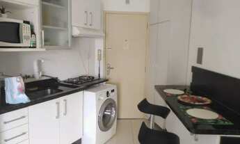 Imagem 3: Studio completamente mobiliado frente de UFSC