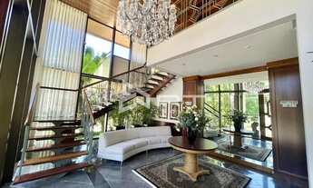 Imagem 2: Apartamento de Alto Padrão, no Ed. Gênesis na região da Alameda em Blumenau/SC