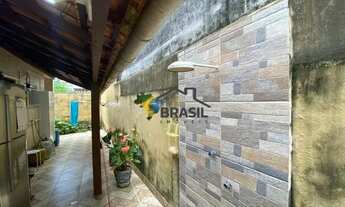 Imagem 6: Casa duplex em terreno inteiro apenas à 150m da praia em Rio das Ostras!