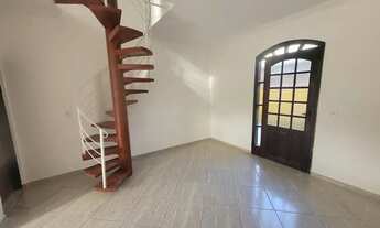 Imagem 3: Lindo Sobrado em village