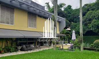 Imagem 2: Casa com 4 dormitórios á venda na Granja Julieta