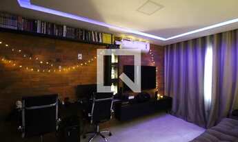 Imagem 2: Apartamento para Aluguel - Alto Petrópolis, 2 Quartos, 69 m2