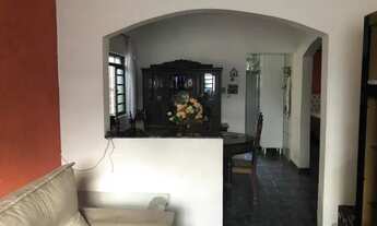 Imagem 5: Casa com 2 dormitorio edícula e garagem coberta para 2 caros