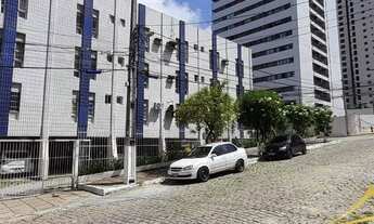 Imagem 3: Apartamento em Tirol com 2/4 + Dependência, 1 Vaga, Escada