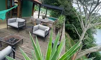 Imagem 3: Casa de condomínio sobrado para venda possui 500 metros quadrados com 5 quartos