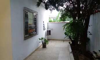 Imagem 2: Ótimo Local ! Casa com 3 dormitórios