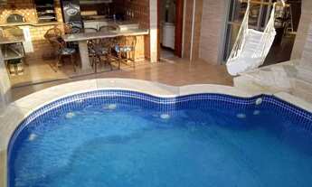 Imagem 2: Duplex para venda tem 254 metros quadrados com 5 quartos