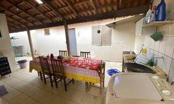 Imagem 2: Casa com 3 dormitórios à venda por R$ 330.000 - São Jorge - Uberlândia/MG