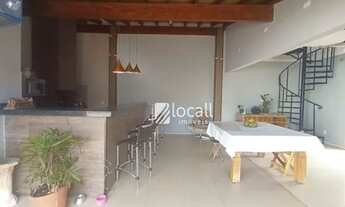 Imagem: Casa com 3 dormitórios à venda, 225 m²