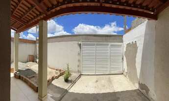 Imagem 2: OPORTUNIDADE NO BAIRRO GABRIELA: Casa 2/4 em Terreno de 160m² - Toda Murada!