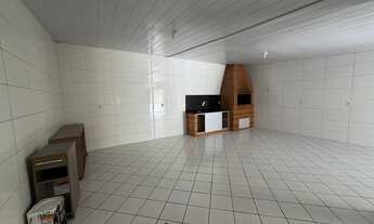 Imagem 3: Alugo ampla casa com galpão na Barra do Aririu