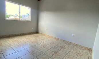 Imagem 2: Casa de 3 pavimentos, 3 suítes na Sacramenta