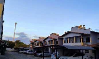 Imagem 2: Apartamento estilo casa, 1º andar, com quintal e garagem coberta, Maraponga