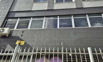 Imagem: Cobertura com churrasqueira