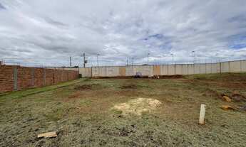 Imagem 2: Terreno em condomínio fechado com 428,72m², bairro Vivenda da Mata, Zona Sul de Ribeirão P