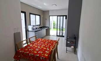 Imagem 6: Casa À venda com Móveis Planejados, Área Gourmet e 3 Suítes em Atibaia