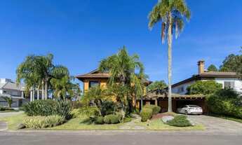 Imagem 2: Casa à venda no Terra Ville com 6 dormitórios e fundo para o lago