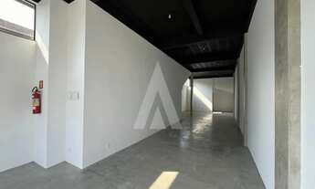 Imagem 5: LOJA COMERCIAL NO SANTO ANTONIO COM 100 M² ÚTIL E 4,5 M DE PÉ DIREITO