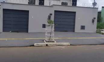 Imagem: Duas casas a venda