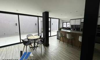 Imagem 7: Casa Alto Padrão para Venda no bairro América, Joinville / SC