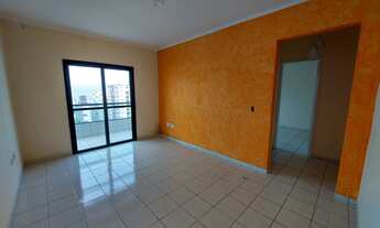 Imagem 4: Ótimo apartamento na Ocian com 57m² e uma ampla sacada vista mar