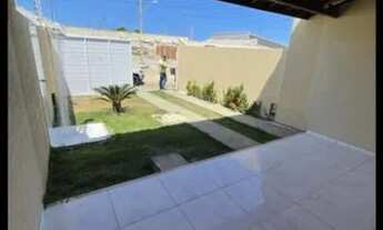 Imagem 2: Casa para venda possui 85 metros quadrados com 2 quartos em Ancuri - Itaitinga - CE