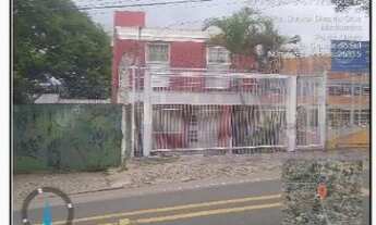 Imagem: CASA,3QTS,A.SERV,2WCS,WCEMP,2SLS,LAVABO,DCE,COZINHA,2VAGASDEGARAGEM