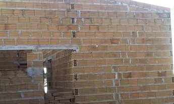 Imagem 2: Casa com barraco