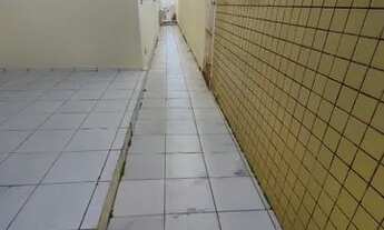 Imagem 2: Linda casa com piscina nos Bancários! Entre já em contato!