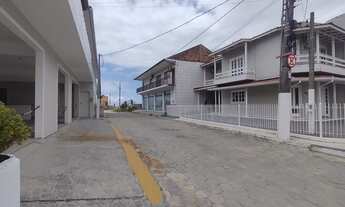 Imagem 2: PALHOçA - Casa Padrão - Praia do Meio (Ens Brito