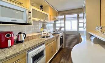 Imagem 5: BC Imóveis vende excelente apartamento semimobiliado e reformado com 3 dormitórios e churr