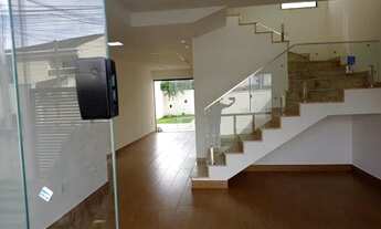 Imagem 2: Casa a venda possui 230 metros quadrados com 3 quartos em Itaipu - Niterói - Rio de Janeir