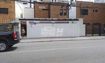 Imagem 2: Clínica multidisciplinar, com 16 salas, sendo uma cozinha. Total de 8 banheiros, sendo 3 s