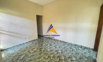 Imagem 3: ALUGO - Apartamento com área privativa com 2 quartos em excelente localização do bairro Ca