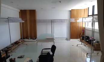 Imagem 2: Sala/Conjunto para aluguel possui 72 metros quadrados com 2 quartos