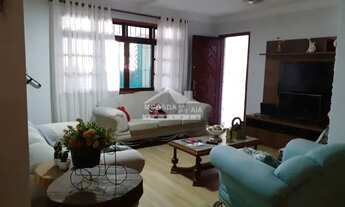 Imagem 2: Sobrado Geminado na Guilhermina, 3 dormitórios, 3 vagas, confira na Praia Grande - SP.