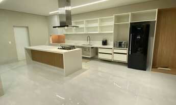 Imagem 5: Vendo Sobrado de 4 suítes no Condomínio Belvedere 1