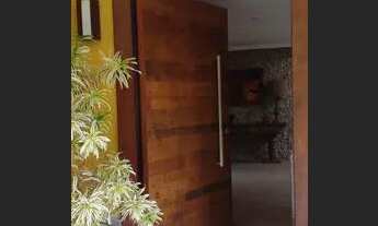 Imagem 5: Casa de condomínio para venda tem 300 metros quadrados com 4 quartos