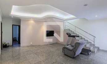 Imagem 3: Casa à Venda - Trevo, 5 Quartos, 700 m2