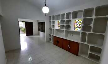 Imagem 5: Casa nos Bancários 04 Quartos sendo 01 Suíte 160m² excelente localização