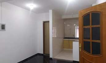 Imagem 3: Sobrado para aluguel possui 50 metros quadrados com 1 quarto em Campo Grande - Rio de Jane