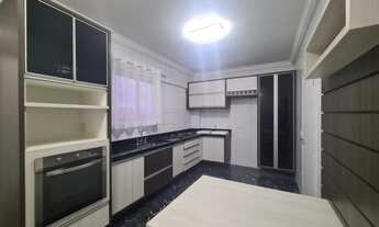 Imagem 3: Apartamento para aluguel possui 142 metros quadrados com 3 quartos