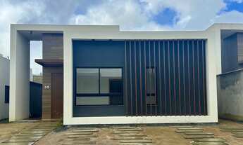 Imagem 2: Oportunidade! Casa com 3 Suítes e Terreno Amplo no Lantai