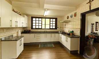 Imagem 5: Casa para Venda em Florianópolis, Cacupé, 6 dormitórios, 2 suítes, 5 banheiros, 4 vagas